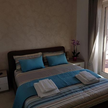Апартаменти Mary'S Penthouse Лідо-ді-Остія Екстер'єр фото