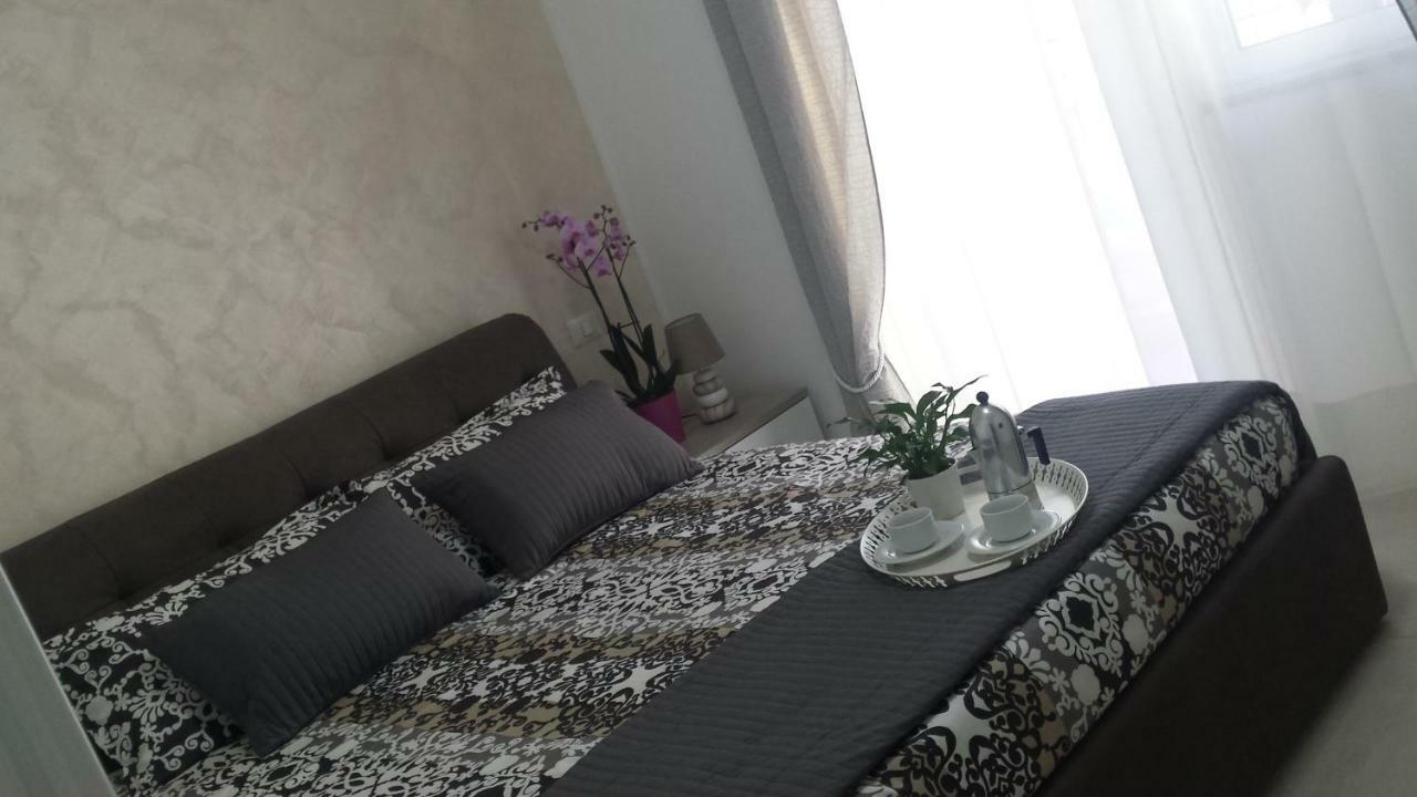 Апартаменти Mary'S Penthouse Лідо-ді-Остія Екстер'єр фото
